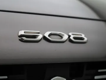 Car image 38