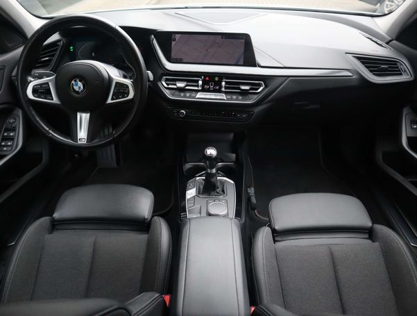 BMW 118i 104 kW image number 3