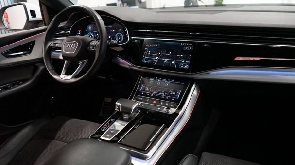 Audi Q8 55 TFSI S-line 250 kW image number 22