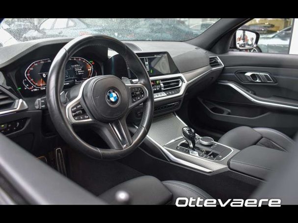 BMW 320i M Sport xDrive 135 kW image number 4