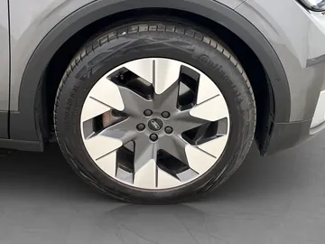 Car image 38