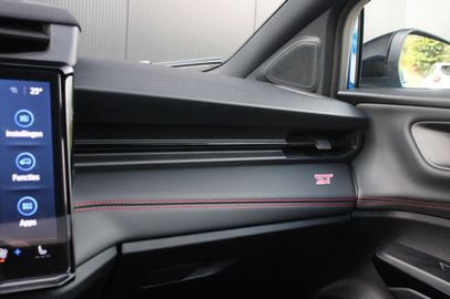 Car image 38