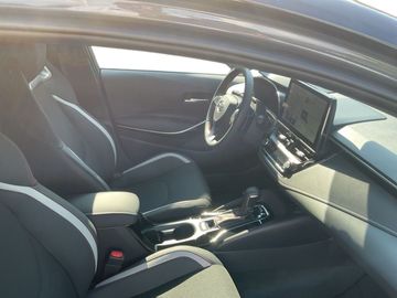 Car image 25