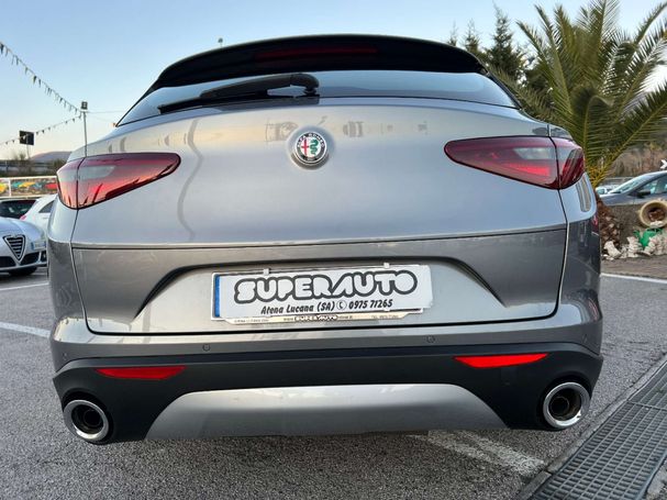 Alfa Romeo Stelvio 2.2 Diesel AT8 118 kW image number 4