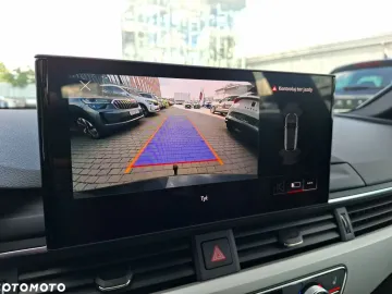 Car image 40