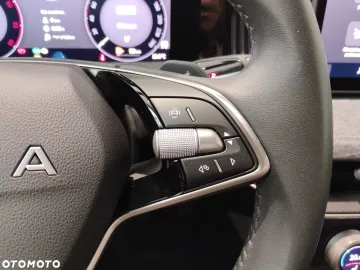 Car image 33
