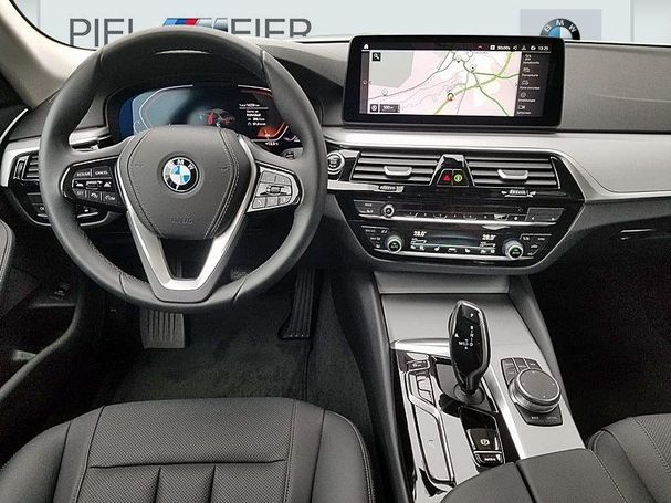 BMW 520i 135 kW image number 6