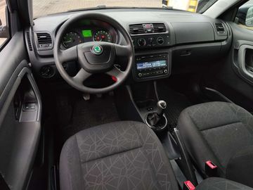 Car image 13