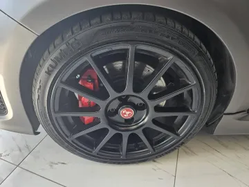 Car image 49