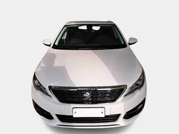 Peugeot 308 BlueHDi 130 96 kW image number 2