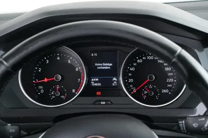 Car image 40