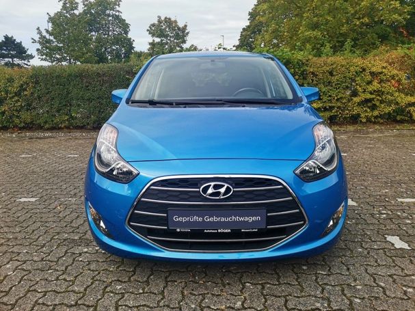 Hyundai ix20 1.4 blue 66 kW image number 3