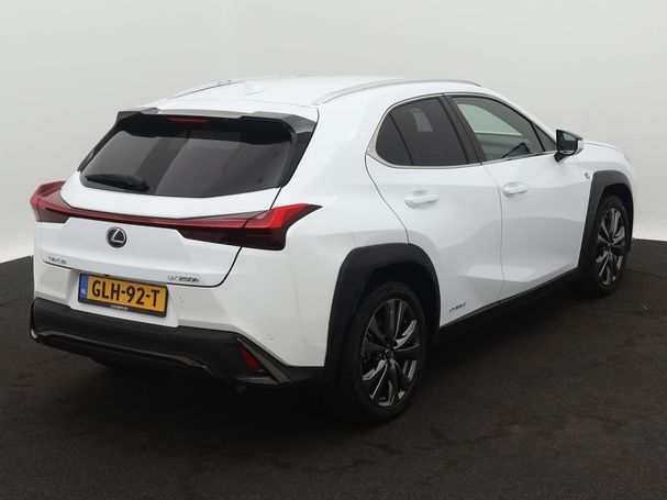 Lexus UX 250h F Sport 135 kW image number 17