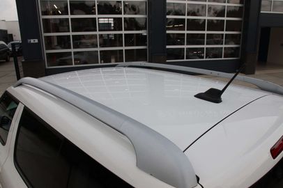 Car image 37