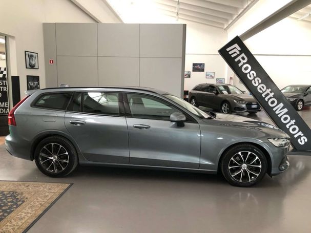 Volvo V60 Momentum 120 kW image number 3