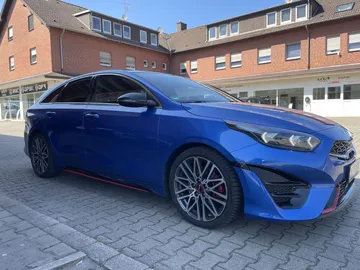 Car image 23