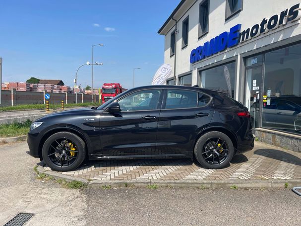 Alfa Romeo Stelvio 2.2 Q4 154 kW image number 4