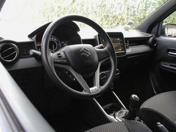 Car image 10