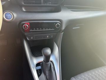 Car image 13