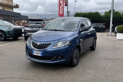 Car image 1