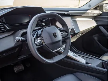 Car image 23