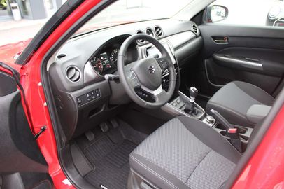 Car image 7