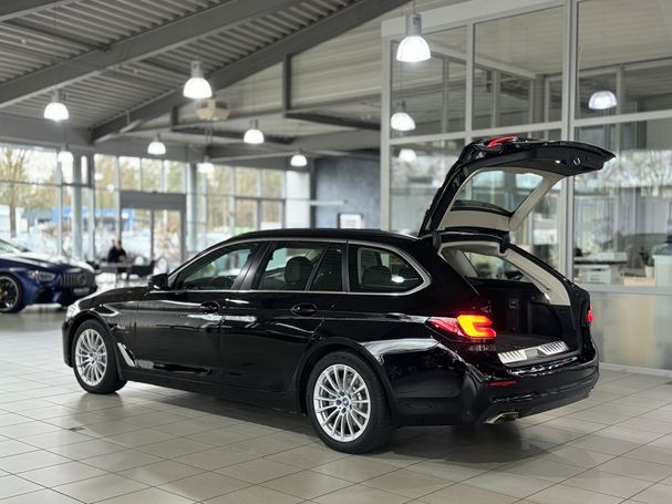 BMW 530 Touring 215 kW image number 12