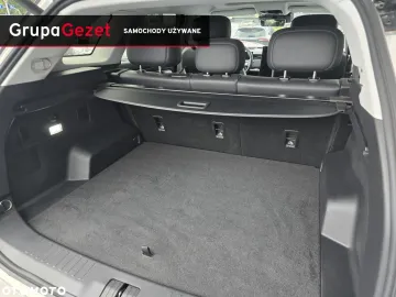 Car image 38