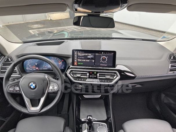 BMW X3 xDrive20d xLine 140 kW image number 16