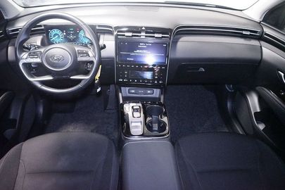 Car image 12