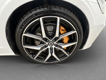 Car image 38