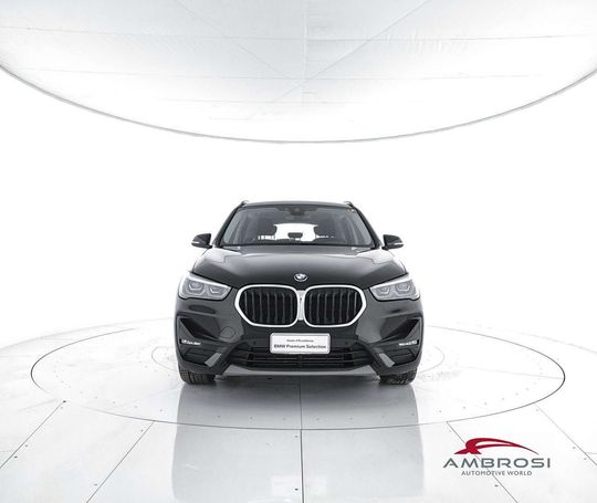 BMW X1 sDrive18d Advantage 110 kW image number 3