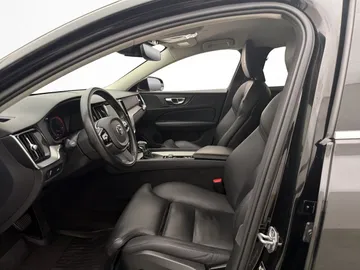 Car image 32