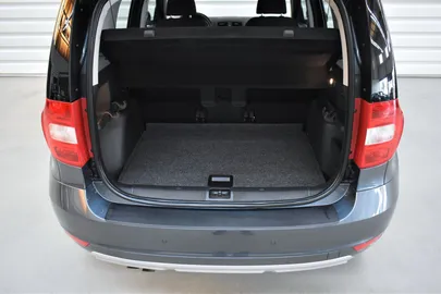 Car image 29