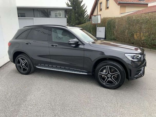 Mercedes-Benz GLC 300 de 4Matic 225 kW image number 3