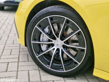 Car image 40