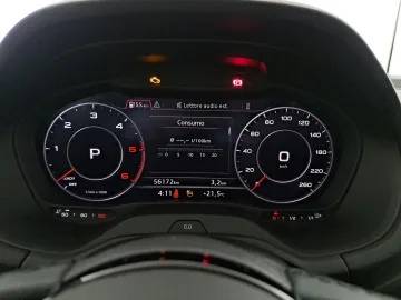 Car image 29