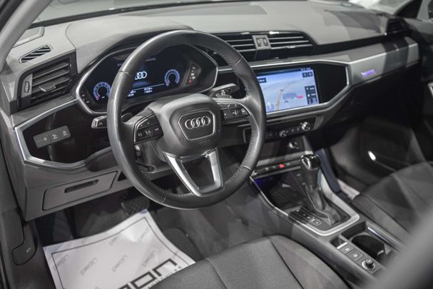 Audi Q3 35 TFSI S tronic S-line 110 kW image number 10