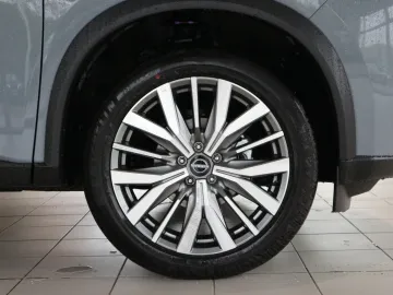 Car image 28