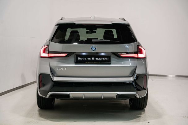 BMW iX1 xDrive30 M Sport 230 kW image number 8