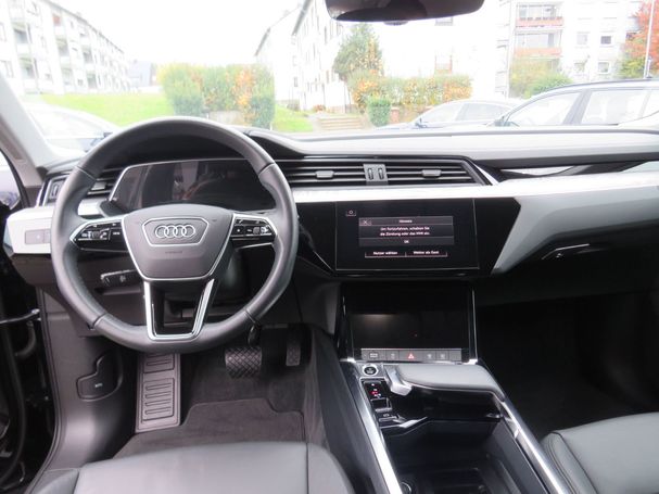 Audi e-tron 50 quattro Sportback 230 kW image number 10