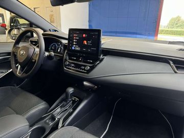 Car image 14