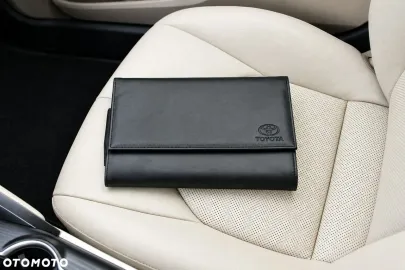Car image 33