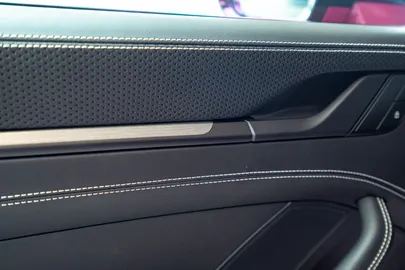 Car image 41