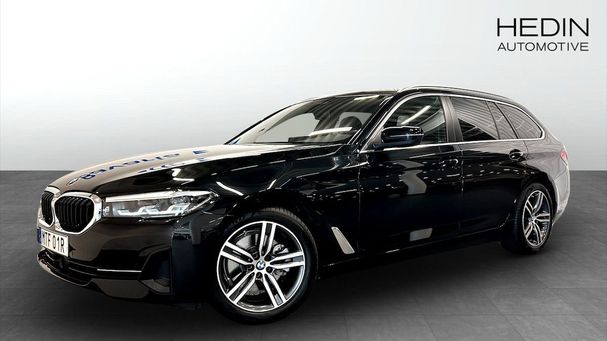 BMW 520d Touring xDrive 140 kW image number 1