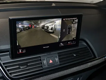 Car image 29