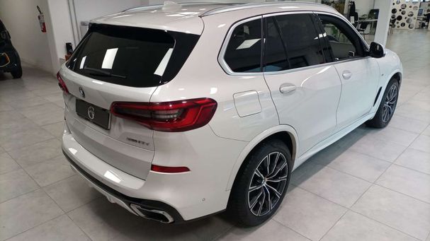 BMW X5 xDrive30d 195 kW image number 16