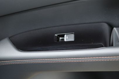 Car image 38