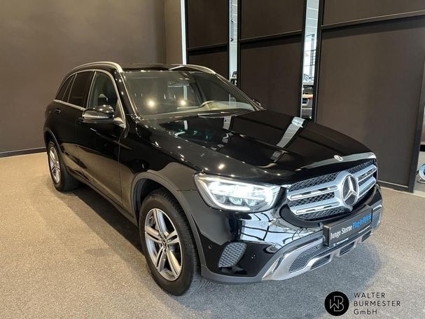 Mercedes-Benz GLC 300 e 235 kW image number 2