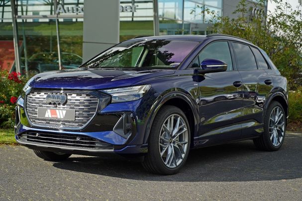 Audi Q4 55 e-tron S-line 250 kW image number 1